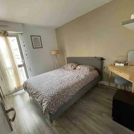 Porte De Versailles - Paris - Lumineux Apartment Vanves